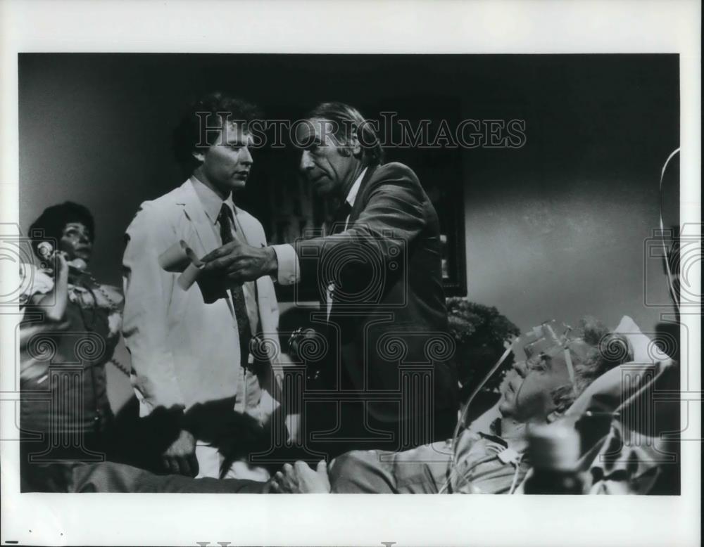 Press Photo TV Show - cvp20037 - Historic Images