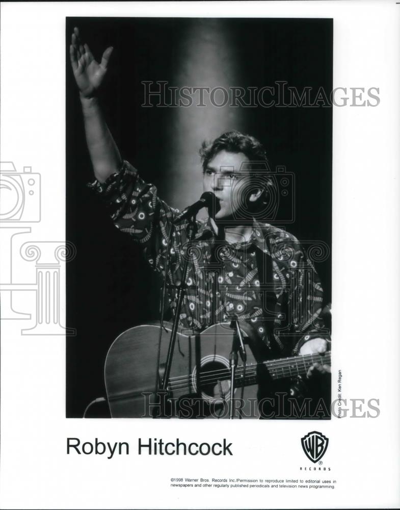 1998 Press Photo Robyn Hitchcock Alternative Rock Singer Songwriter Musician - Historic Images