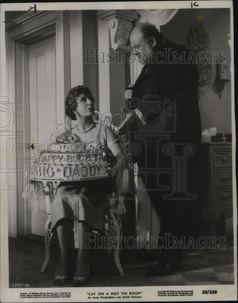 1961 Press Photo Burl Ives and Judith Anderson in Cat on a Hot Tin Roof - Historic Images