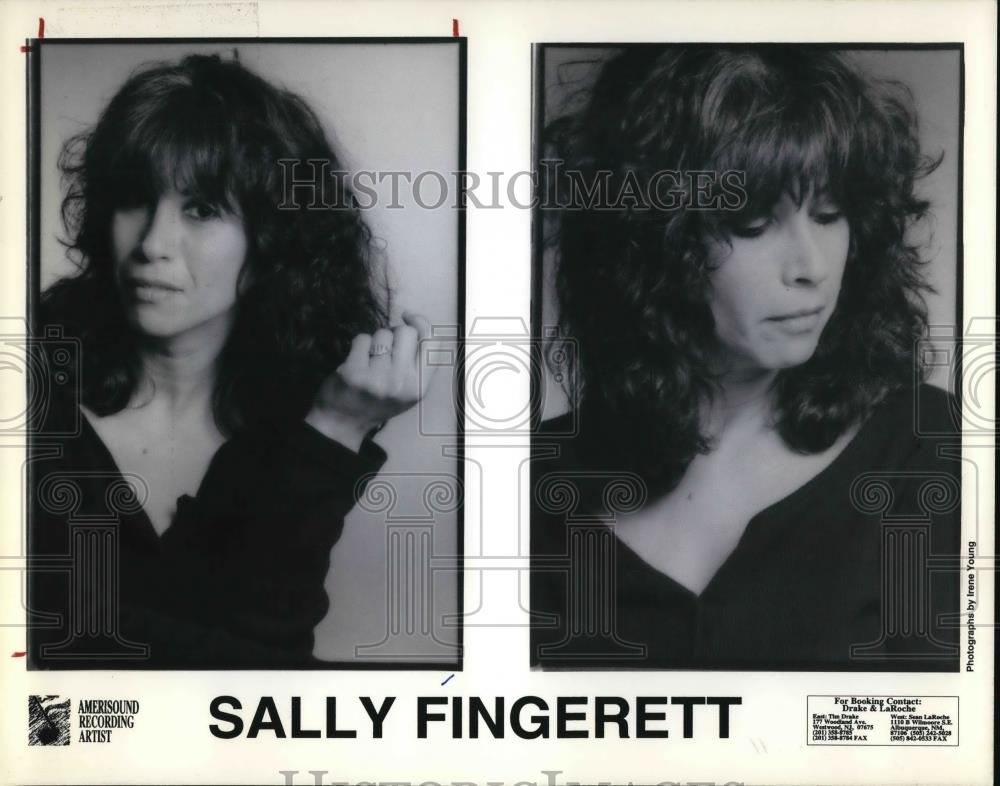 1996 Press Photo Sally Fingerett American Folk Singer Songwriter Musician - Historic Images