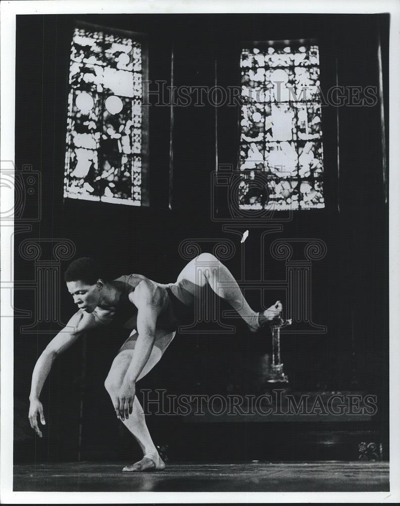 1979 Press Photo Raymond Johnson at St. Pancras Church - cvp26188 - Historic Images