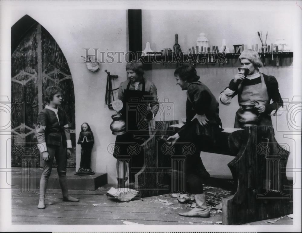 1967 Press Photo Marek Kondrat and Apprentices in The Yellow Slippers - Historic Images