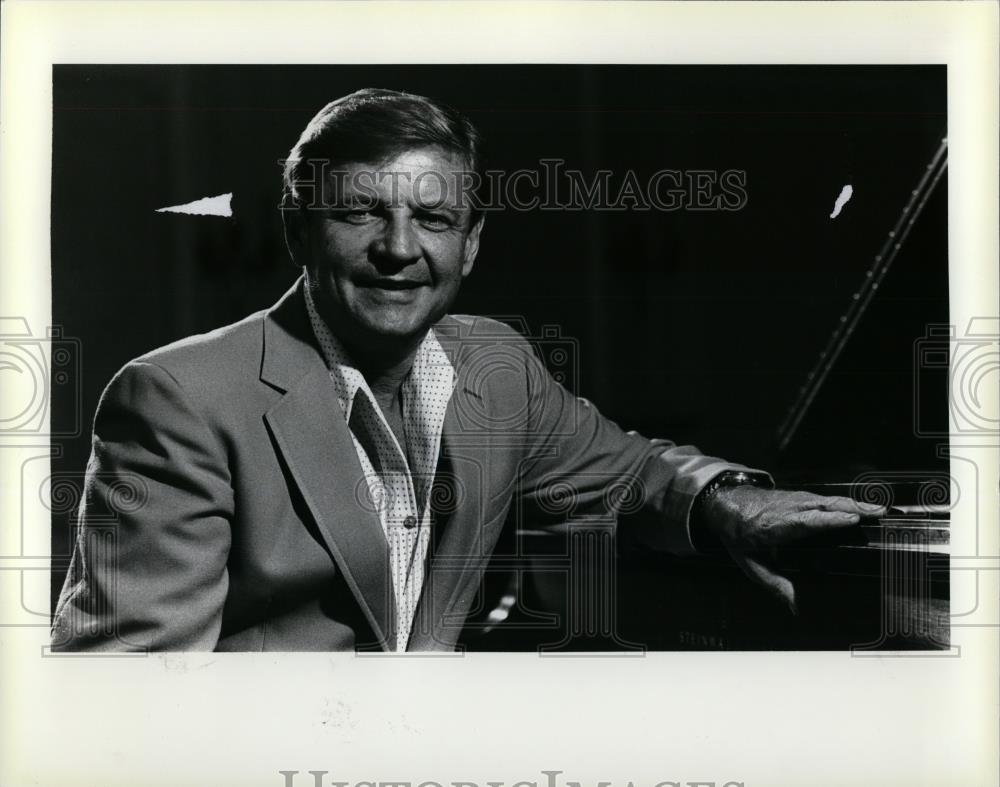 1980 Press Photo Joe Howard Jazz Pianist Cleveland Ohio - cvp26924 - Historic Images