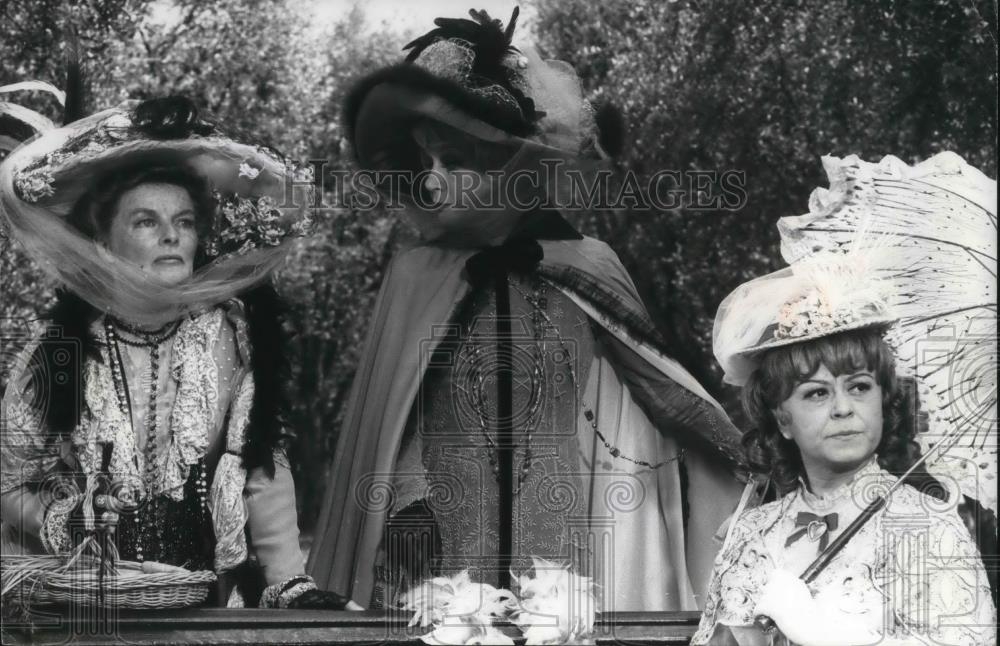 1969 Press Photo Katharine Hepburn in The Madwoman of Chaillot - cvp22185 - Historic Images