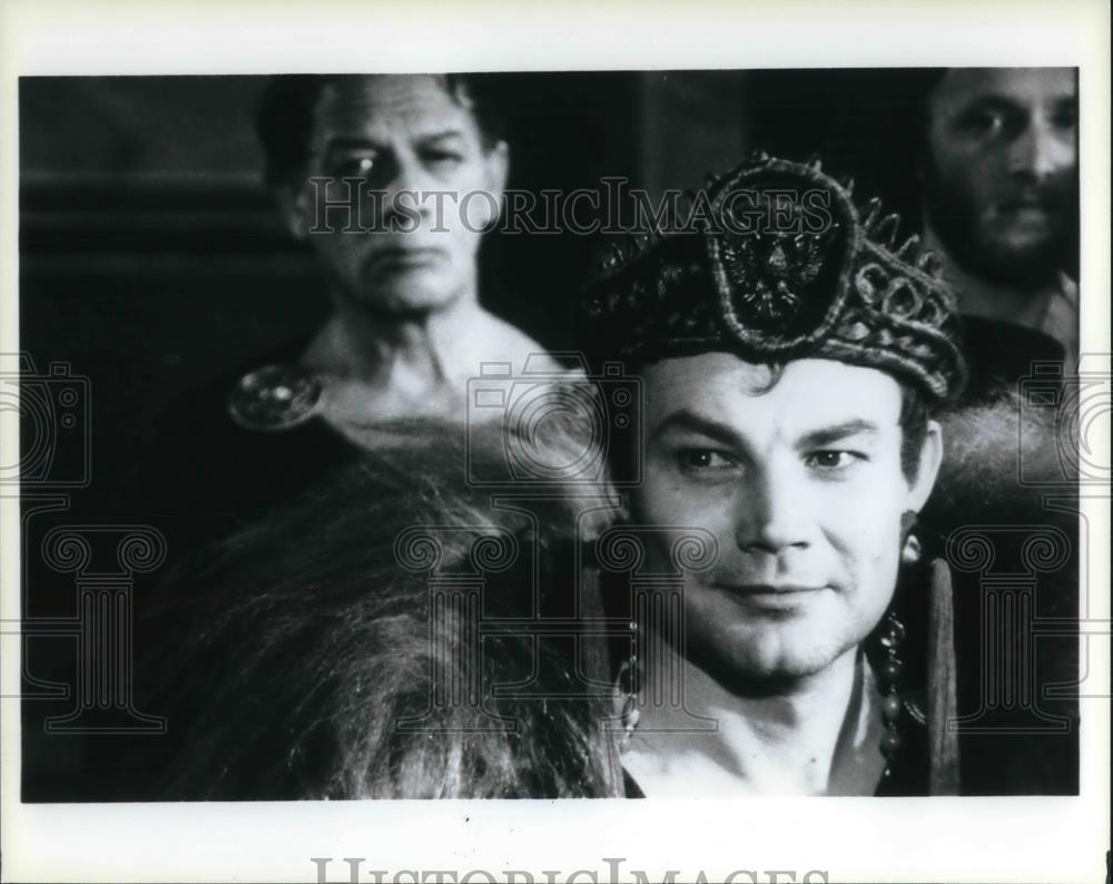 1989 Press Photo Klaus Maria Brandauer in &quot;Quo Vadis&quot; - cvp22964 - Historic Images