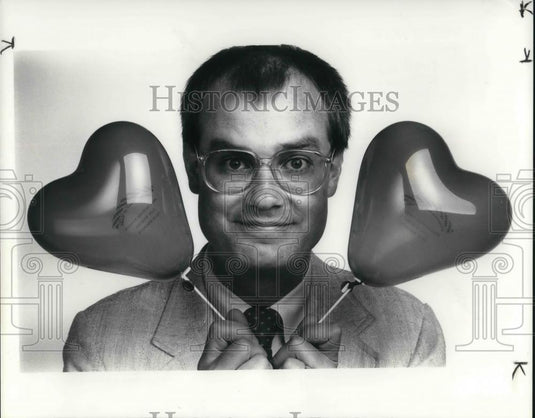 1986 Press Photo Balloon Artist Treb Heining - cvp22192 - Historic Images