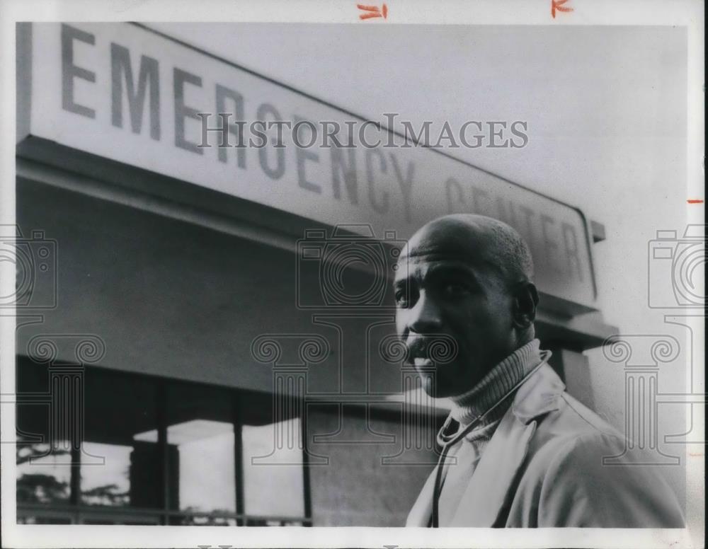 1979 Press Photo Louis Gossett Jr. in The Lazarus Syndrome - cvp22226 - Historic Images
