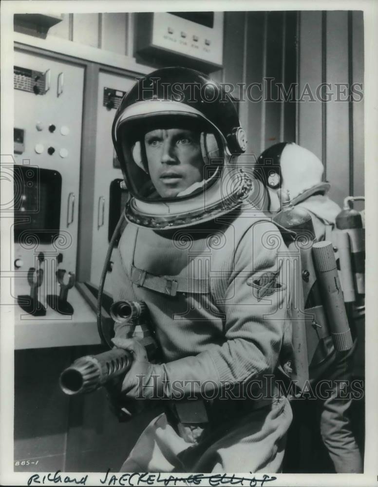 1969 Press Photo Richard Jaeckel stars in The Green Slime movie film - cvp20914 - Historic Images