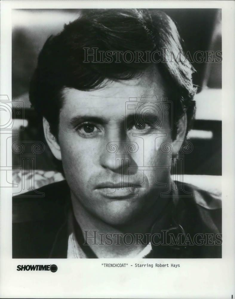 1985 Press Photo Robert Hays in Trenchcoat - cvp21267 - Historic Images