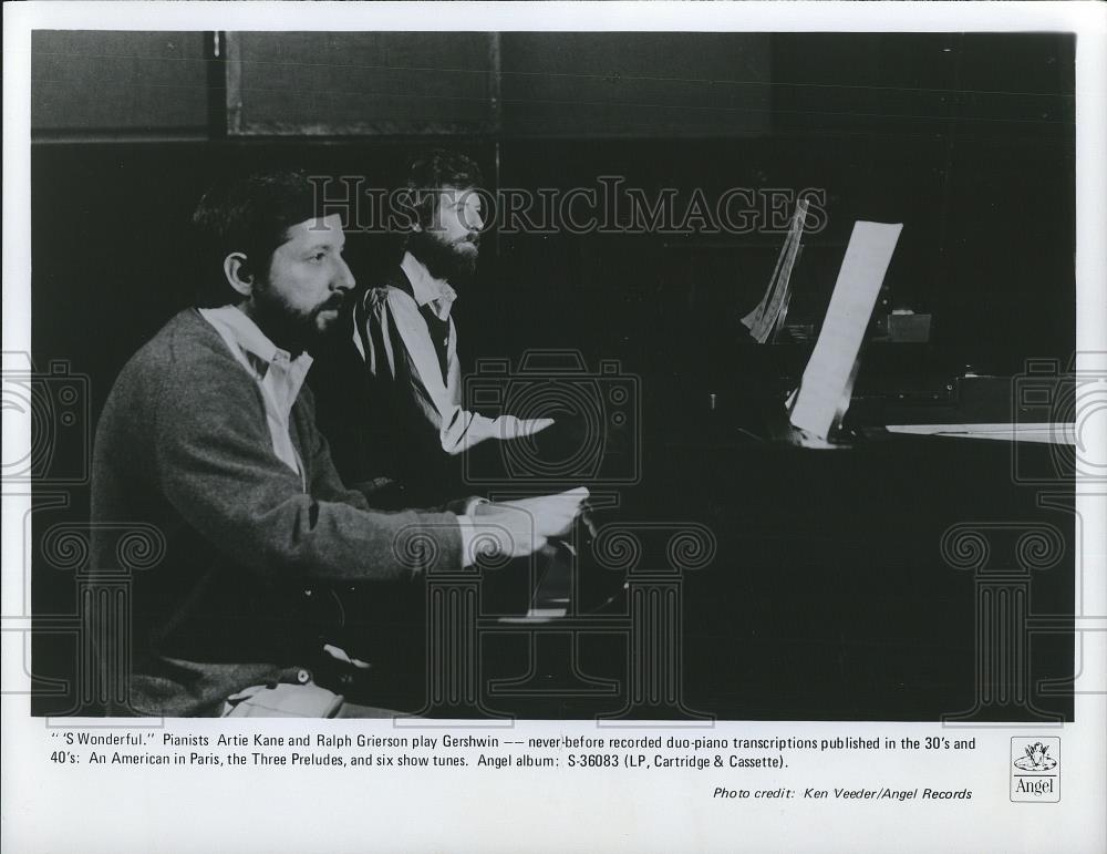 1975 Press Photo Artie Kane and Ralph Grierson, pianists in &#39;S WONDERFUL - Historic Images