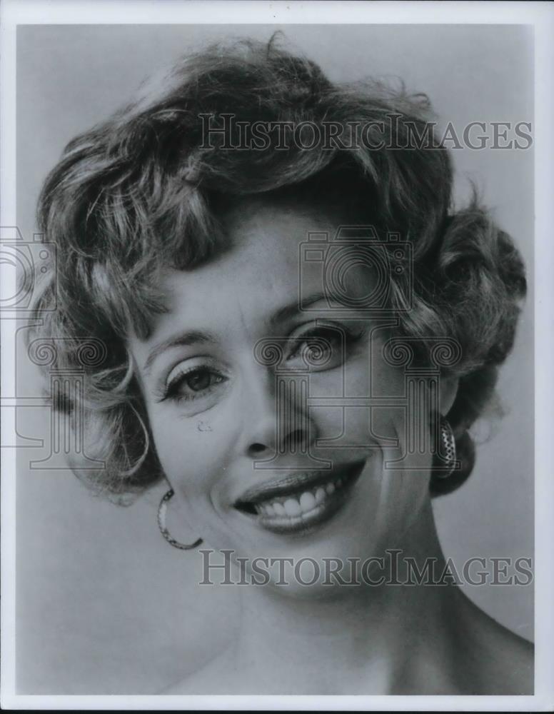 1977 Press Photo Mezzo Soprano Judith Hughes - cvp20935 - Historic Images
