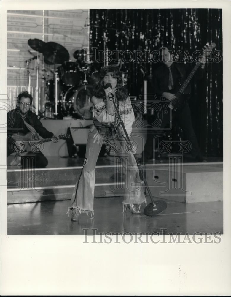 1987 Press Photo &quot;Beehive&quot; - cvp27096 - Historic Images