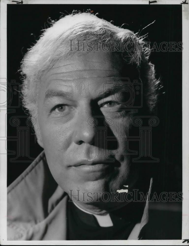 Press Photo George Kennedy on Sarge - cvp25808 - Historic Images