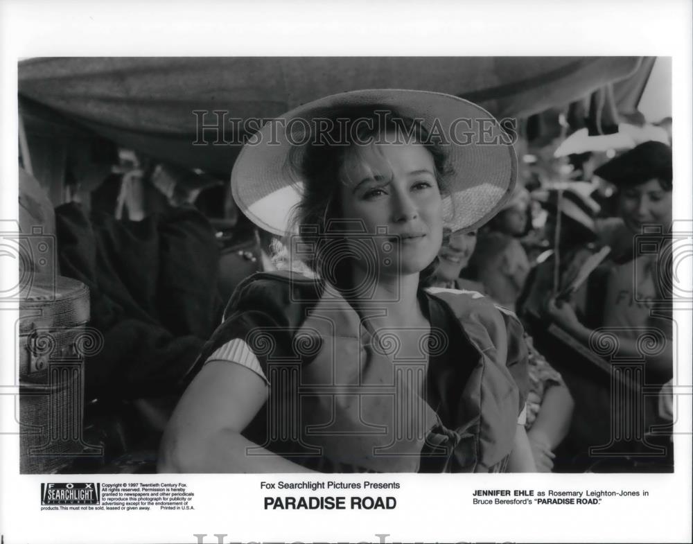 1997 Press Photo Jennifer Ehle as Rosemary Leighton-Jones in Paradise Road - Historic Images
