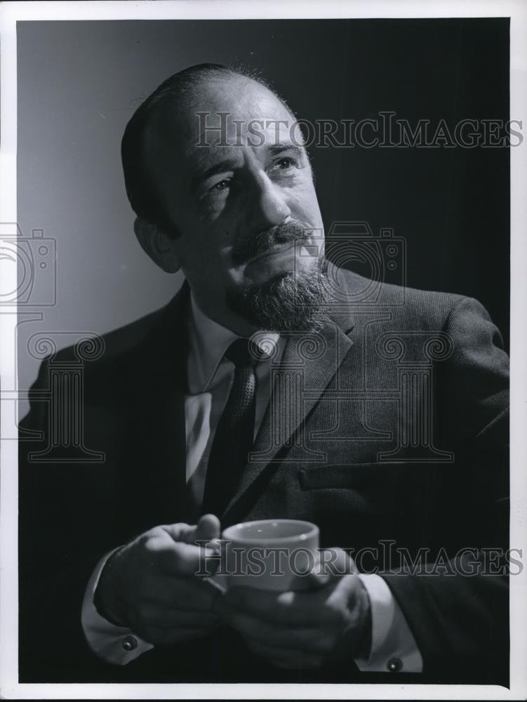 1963 Press Photo Mitch Miller American Musician Singer Conductor Record Producer - Historic Images
