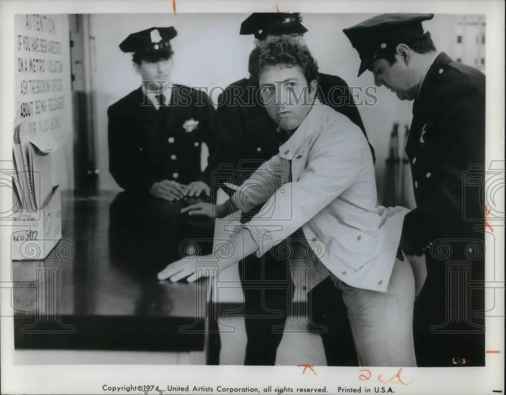 1975 Press Photo Dustin Hoffman in &quot;Lenny&quot; - cvp23878 - Historic Images