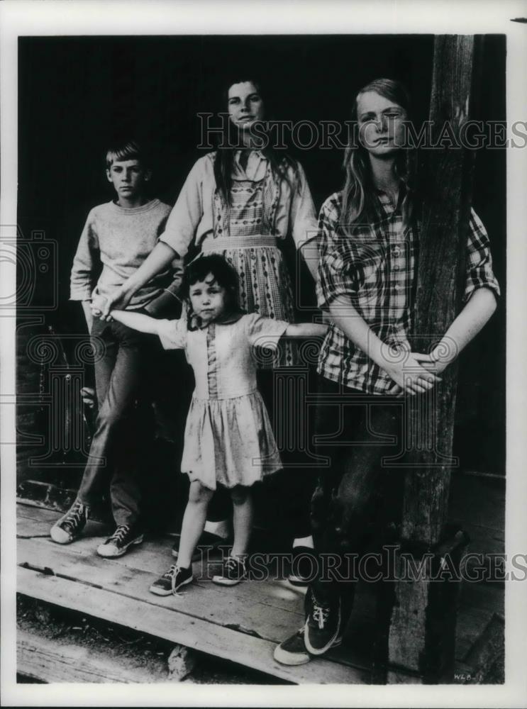 1978 Press Photo Matthew Burrill Jan Smithers Helen Harmon Julie Gholson - Historic Images