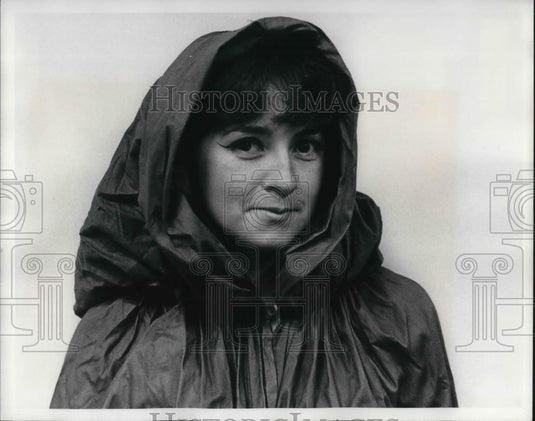 1971 Press Photo Joyce Heyburn in Promenade Ursuline College Little Theater - Historic Images