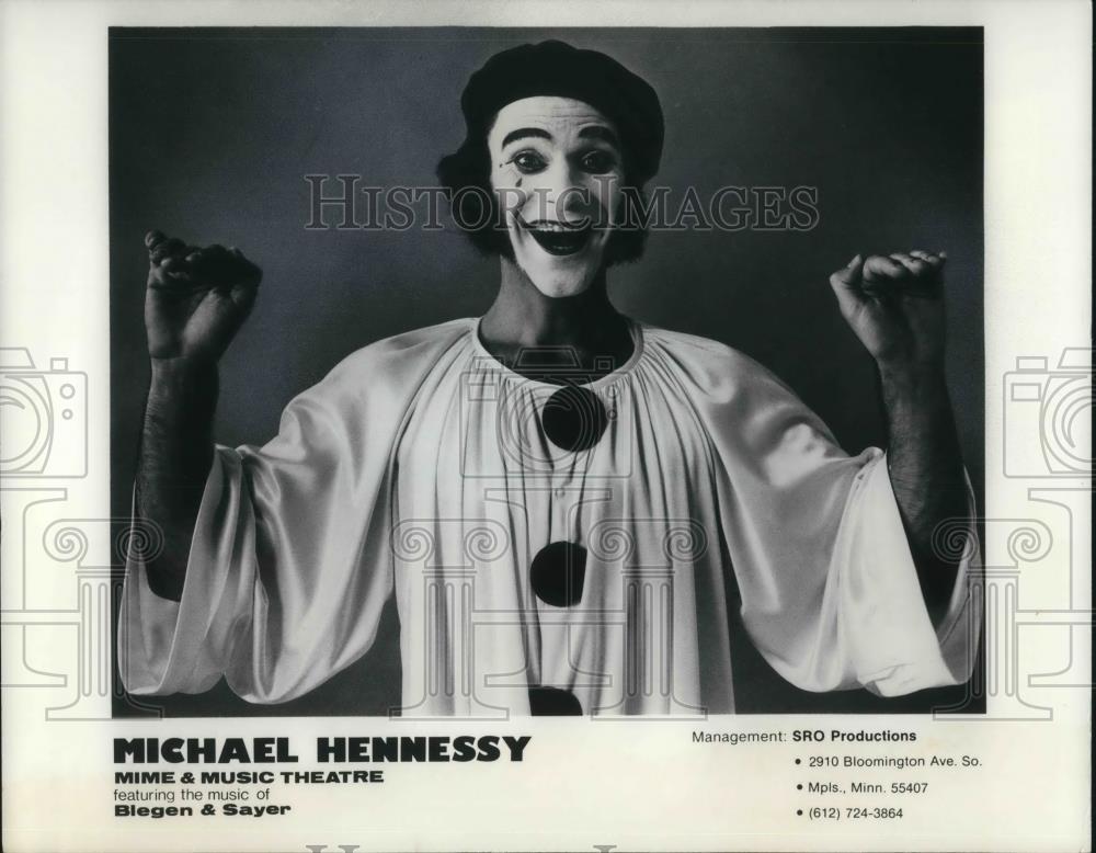 1976 Press Photo Michael Hennessy Mime and Music Theatre - cvp22602 - Historic Images