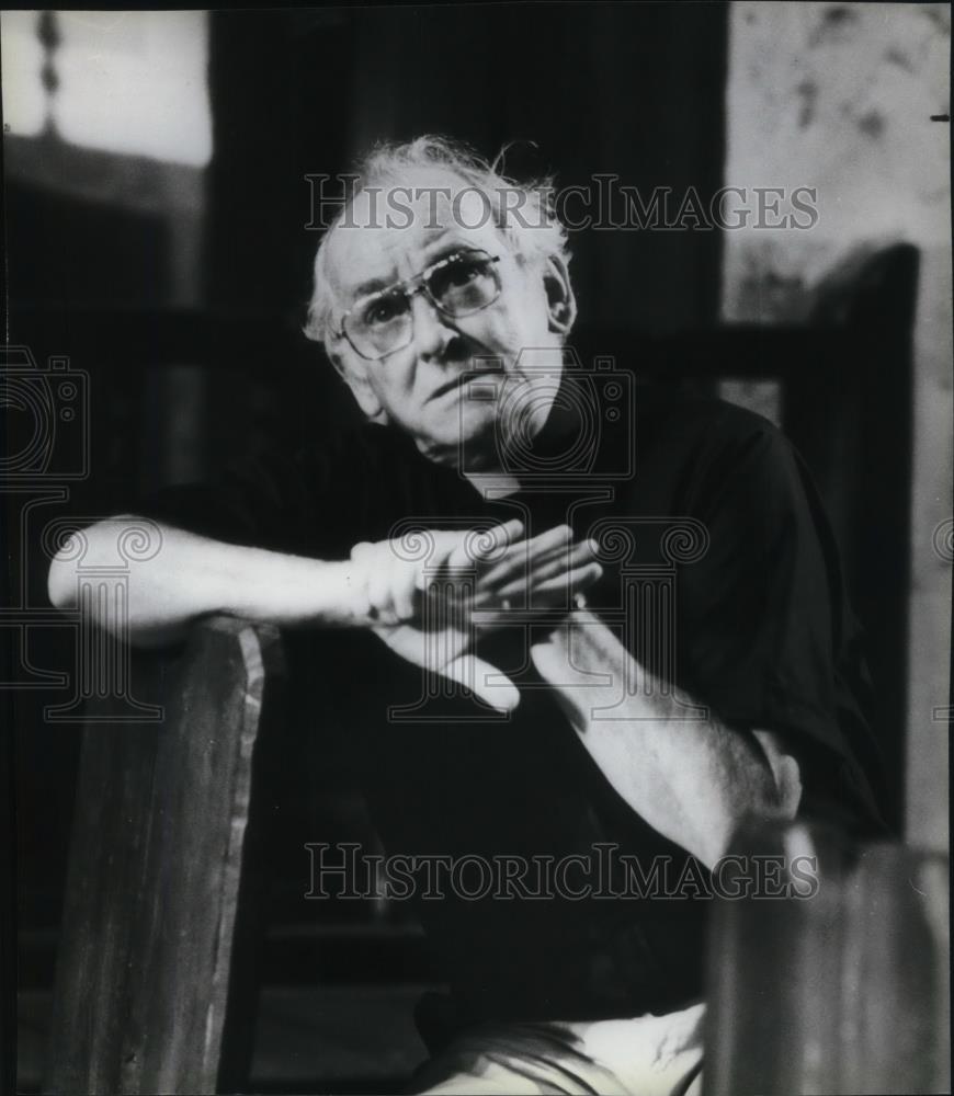 1983 Press Photo Barnard Hughes in "Angels Fall" - cvp20934 - Historic Images