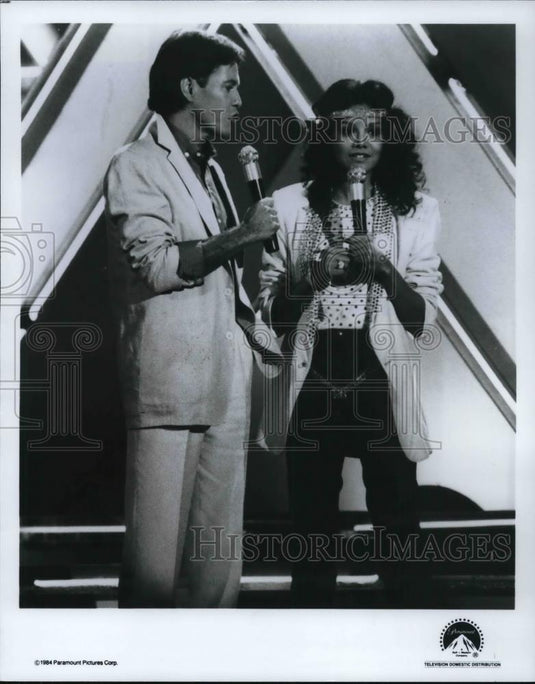 1984 Press Photo LaToya Jackson joins Solid Gold host RIck Dees - cvp25204 - Historic Images