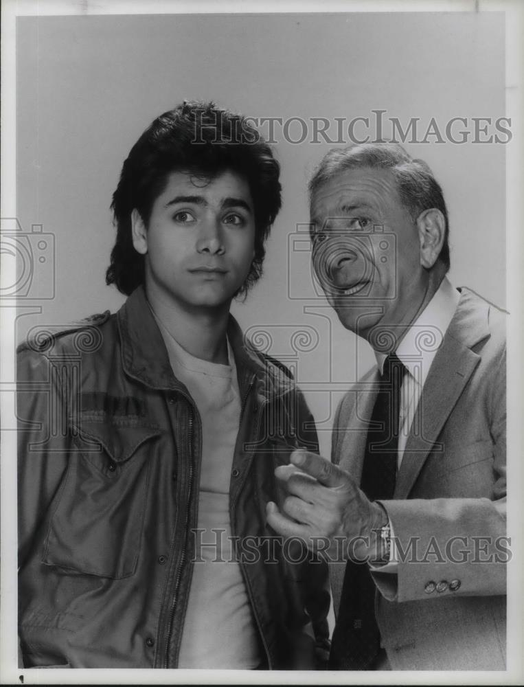 1986 Press Photo Jack Klugman and John Stamos in You Again - 461 - cvp20107 - Historic Images