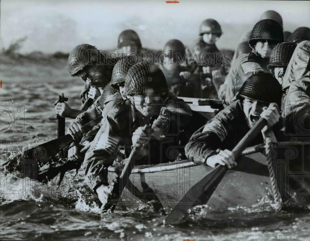 1977 Press Photo Robert Redford in A Bridge Too Far - Historic Images