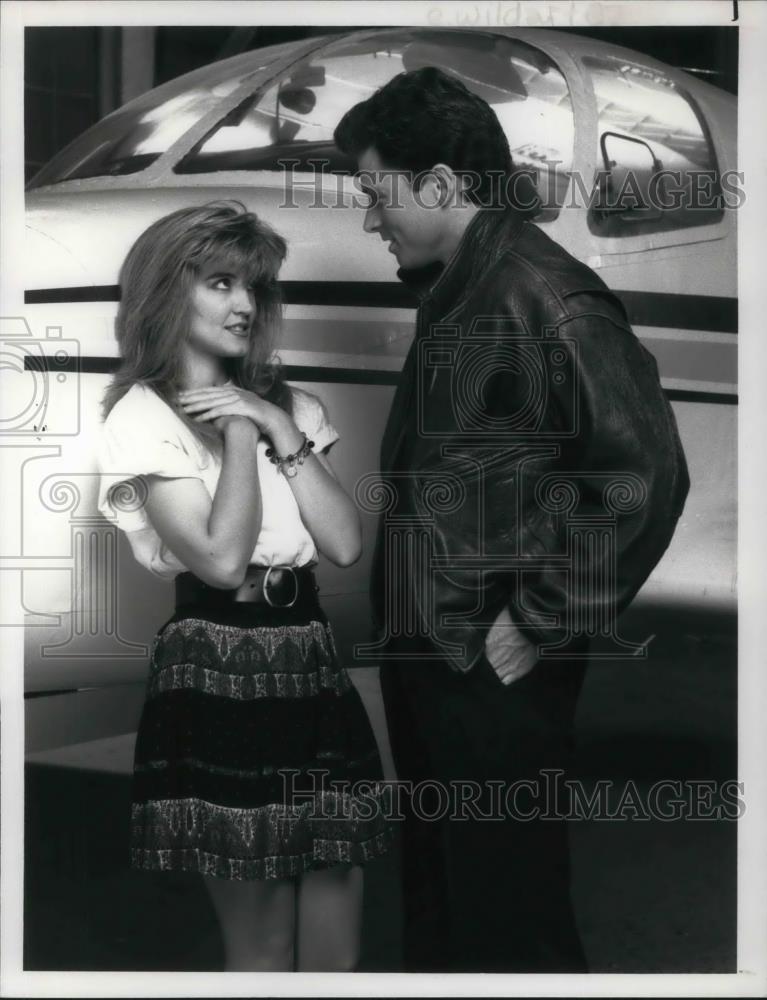 1990 Press Photo Timothy Daly and Crystal Bernard star in NBC&#39;s Wings - Historic Images