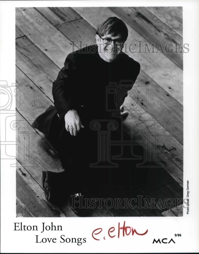 1996 Press Photo Elton John English Singer Songwriter Musician Pianist Actor - Historic Images