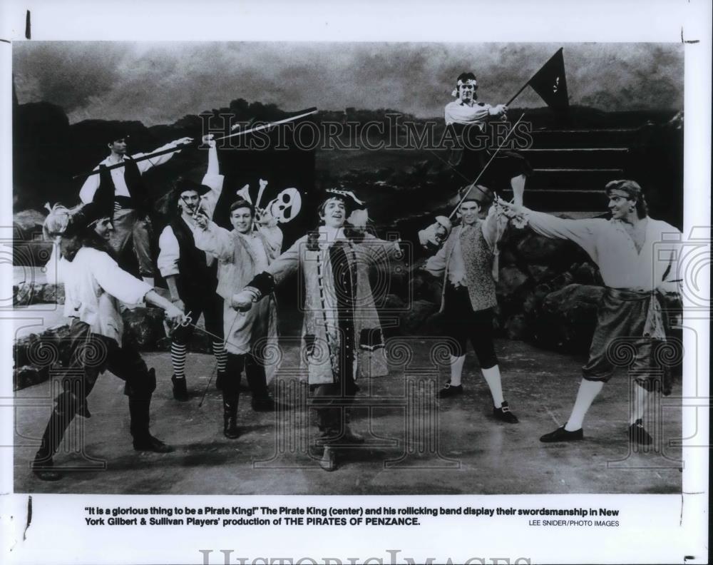 1994 Press Photo Cast of The Pirates of Penzance - cvp23131 - Historic Images