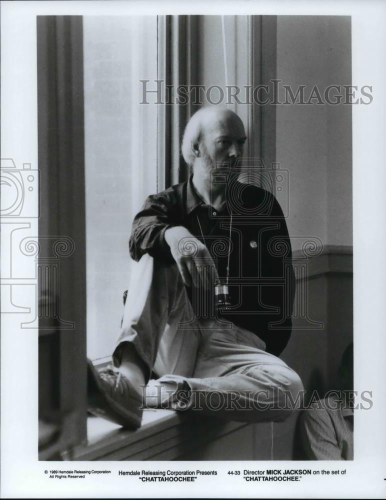 1990 Press Photo Director Mick Jackson on set of Chattahoochee - cvp25203 - Historic Images