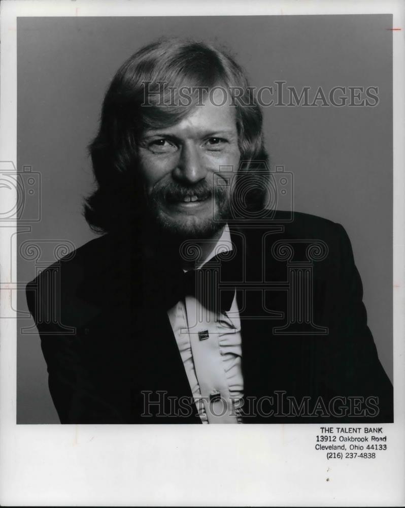 1983 Press Photo Barry Kennedy Piano - cvp25802 - Historic Images