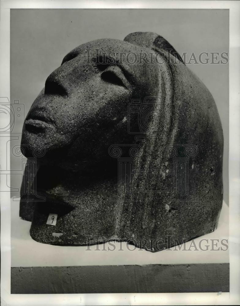 1941 Press Photo Peter Ratsep made the sophisticated head - Historic Images