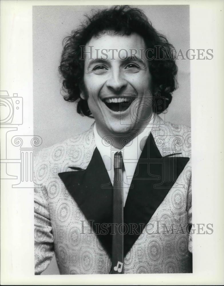1983 Press Photo Neal Jacobs Musician at John Q's - cvp20967 - Historic ...