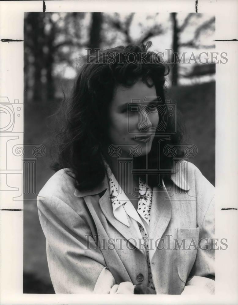 1990 Press Photo Barbara Hershey American Actress - cvp22001 - Historic Images