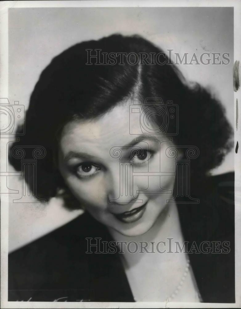 1944 Press Photo Patsy Kelly in Palmolive Party's - cvp25813 - Historic Images