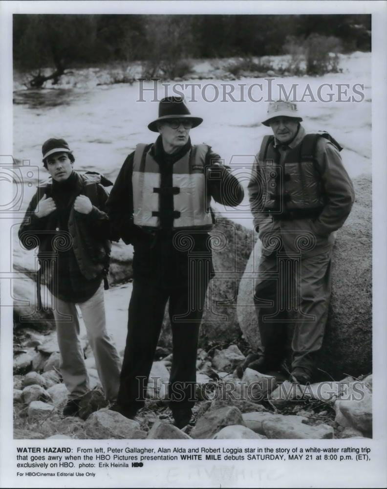 1994 Press Photo Peter Gallagher, Alan Alda, and Robert Loggia in White Mile - Historic Images