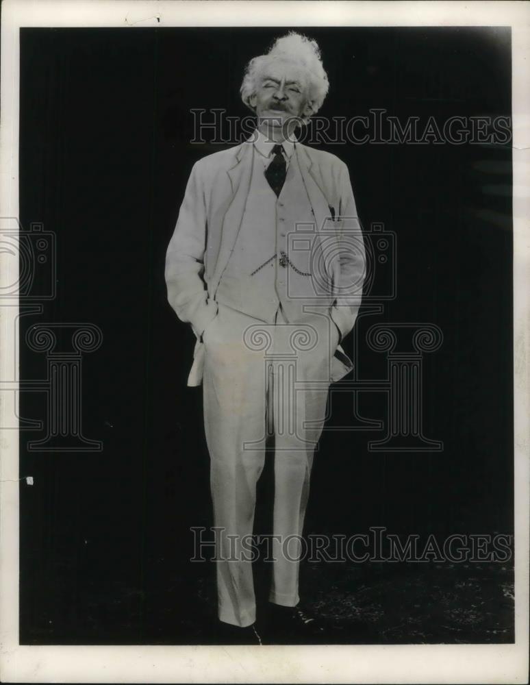 1961 Press Photo Hal Holbrook as Mark Twain - cvp24136 - Historic Images