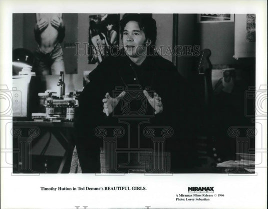 1996 Press Photo Timothy Hutton in Ted Demme's Beautiful Girls - cvp23658 - Historic Images