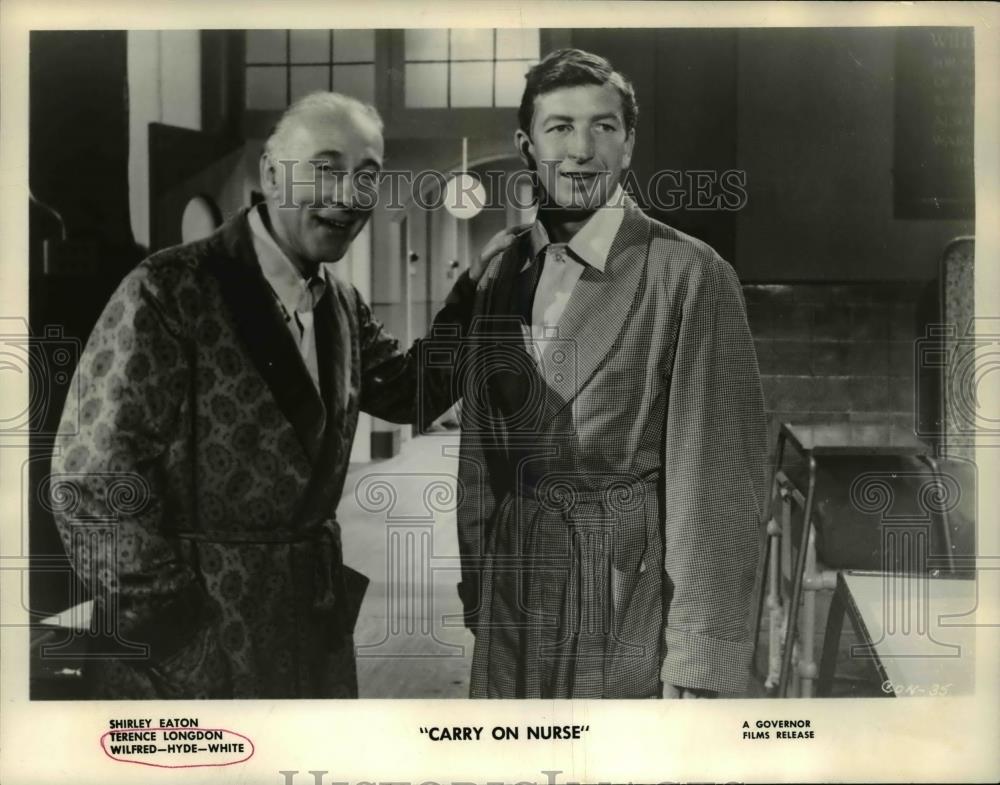 1960 Press Photo Terrance Longdon, Wilfred Hyde White in Carry on Nurse - Historic Images