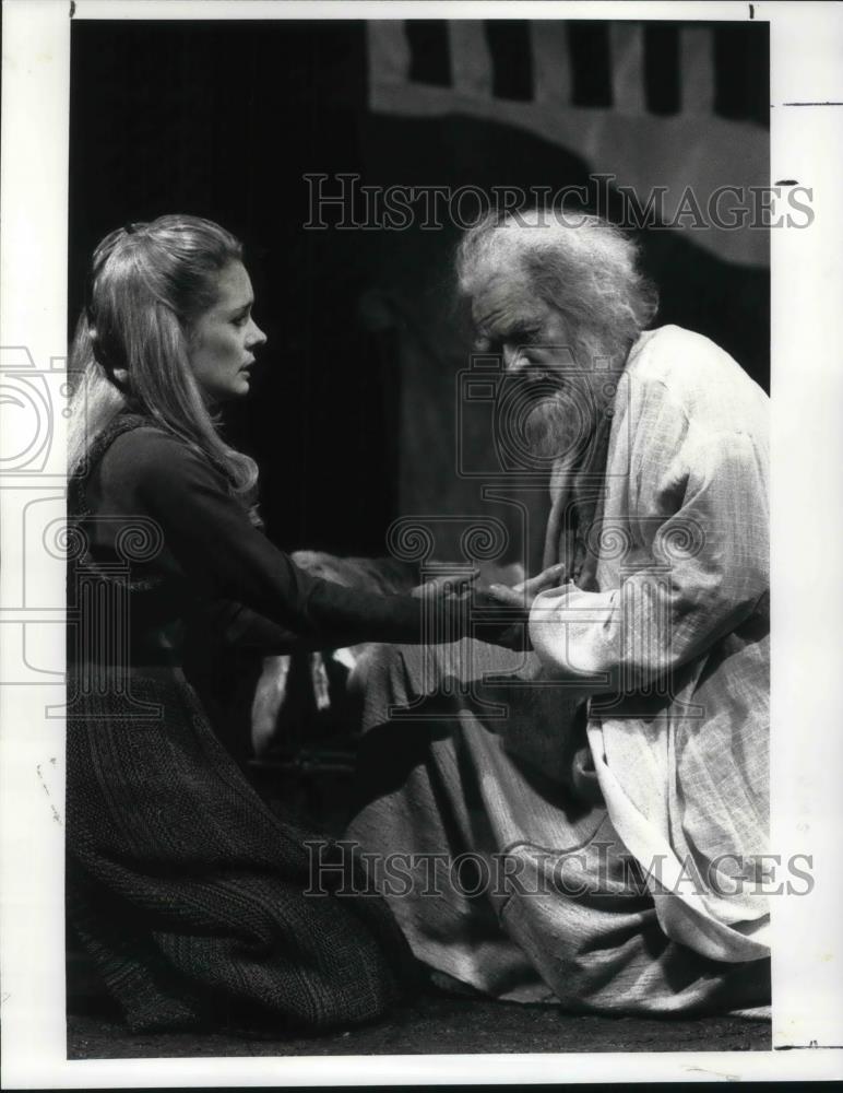 Press Photo Hal Holbrook &amp; Gloria Beigler in King Lear - cvp24130 - Historic Images