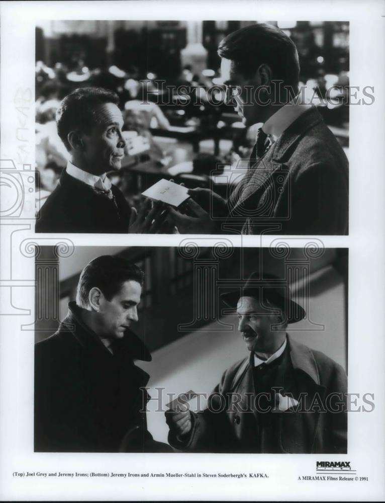 1991 Press Photo Joel Grey Jeremy Irons Armin Mueller-Stahl in KAFKA - cvp20235 - Historic Images