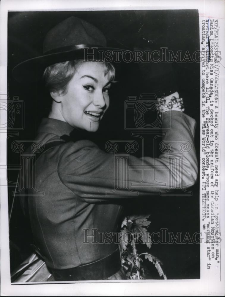 1960 Press Photo Danica D&#39;Hondt in Mountie Uniform - Historic Images