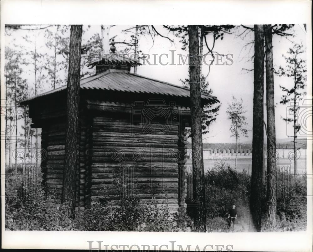 1964 Press Photo Bratsk Sea Log Jailhouse - Historic Images