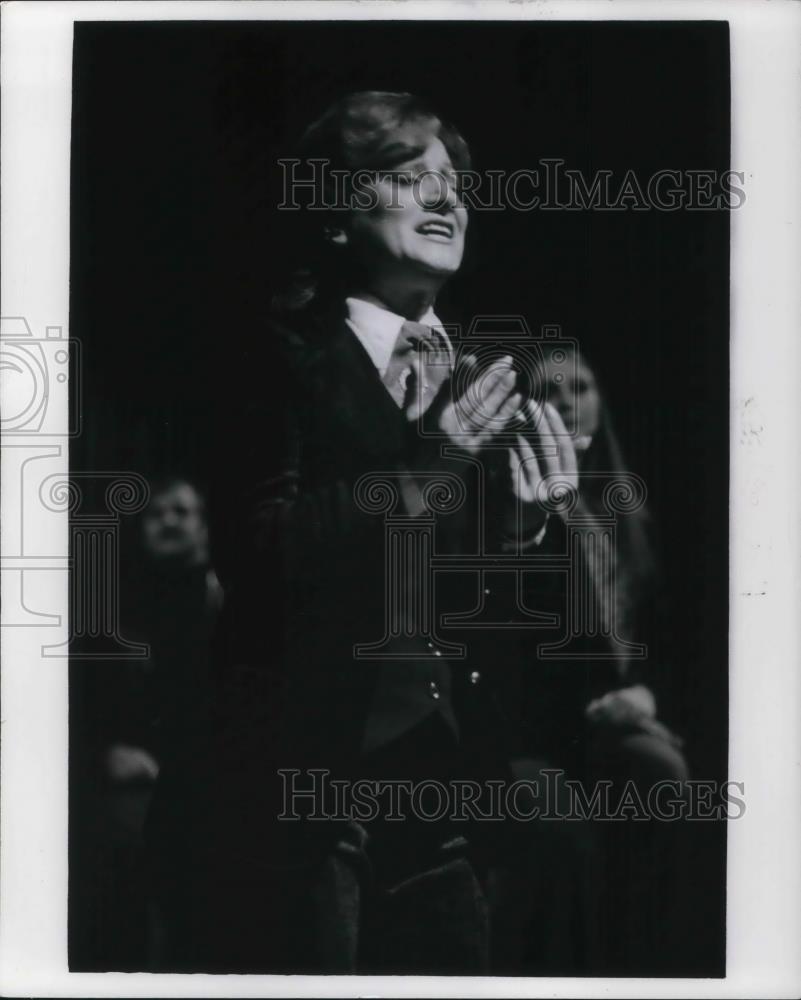 1975 Press Photo Singer-actress Providence Hollander - cvp23538 - Historic Images