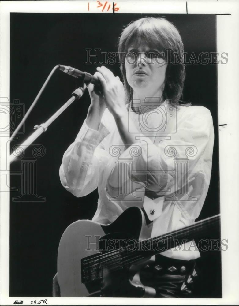 1987 Press Photo Chrissie Hynde Singer and Guitarist of The Pretenders - Historic Images