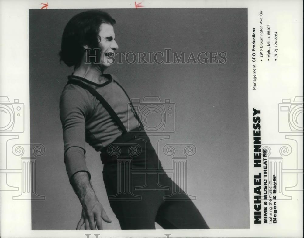 1976 Press Photo Michael Hennessy Mime and Music Theatre - cvp23211 - Historic Images