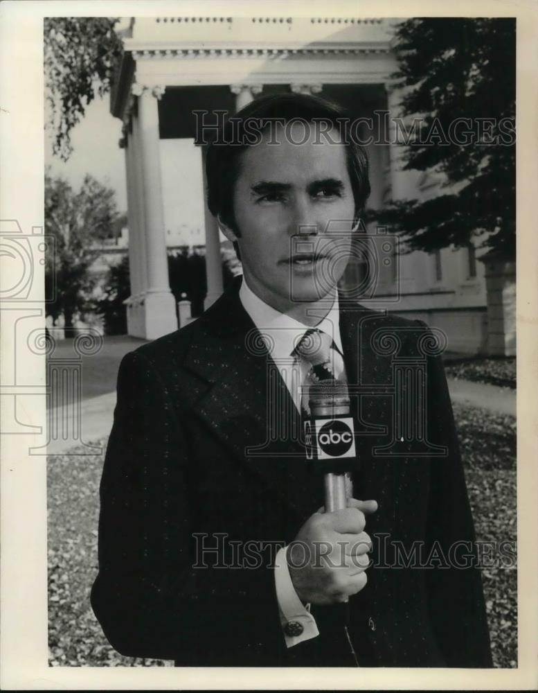 1976 Press Photo Tom Jarriel ABC News - cvp25613 - Historic Images