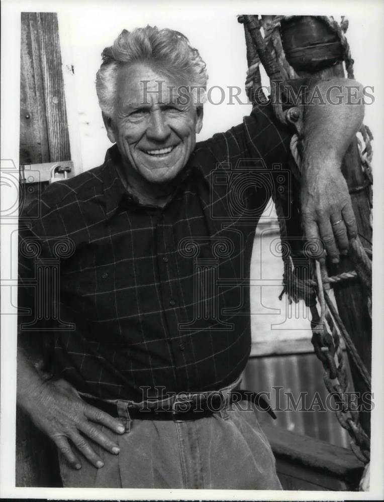1989 Press Photo Joe Sirola in Wolf - cvp20124 - Historic Images