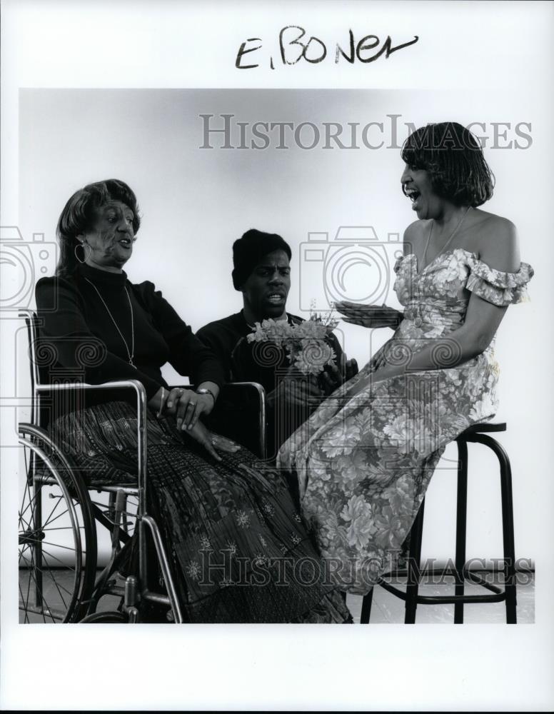 1996 Press Photo Juanita Canaada, Daryle Donnell Frammer in &quot;Talking Bones&quot; - Historic Images